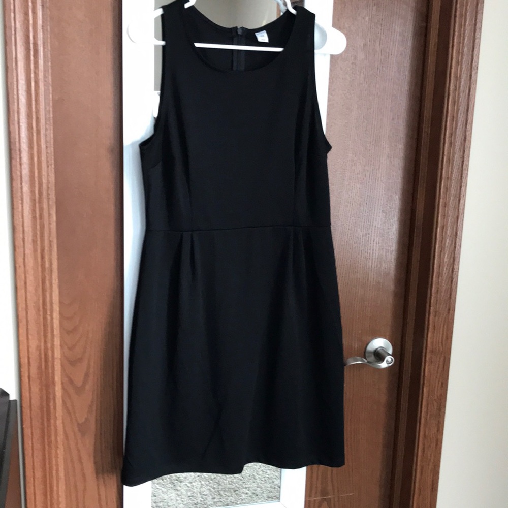 Large petite black dress